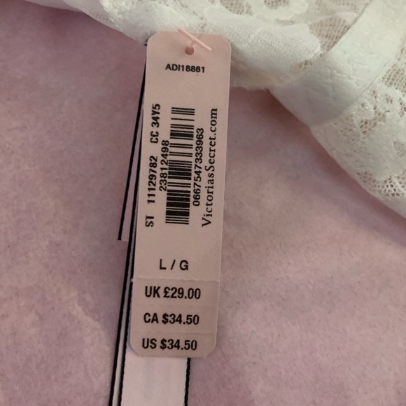 NWT Victoria Secret Bra - Picture 3 of 4